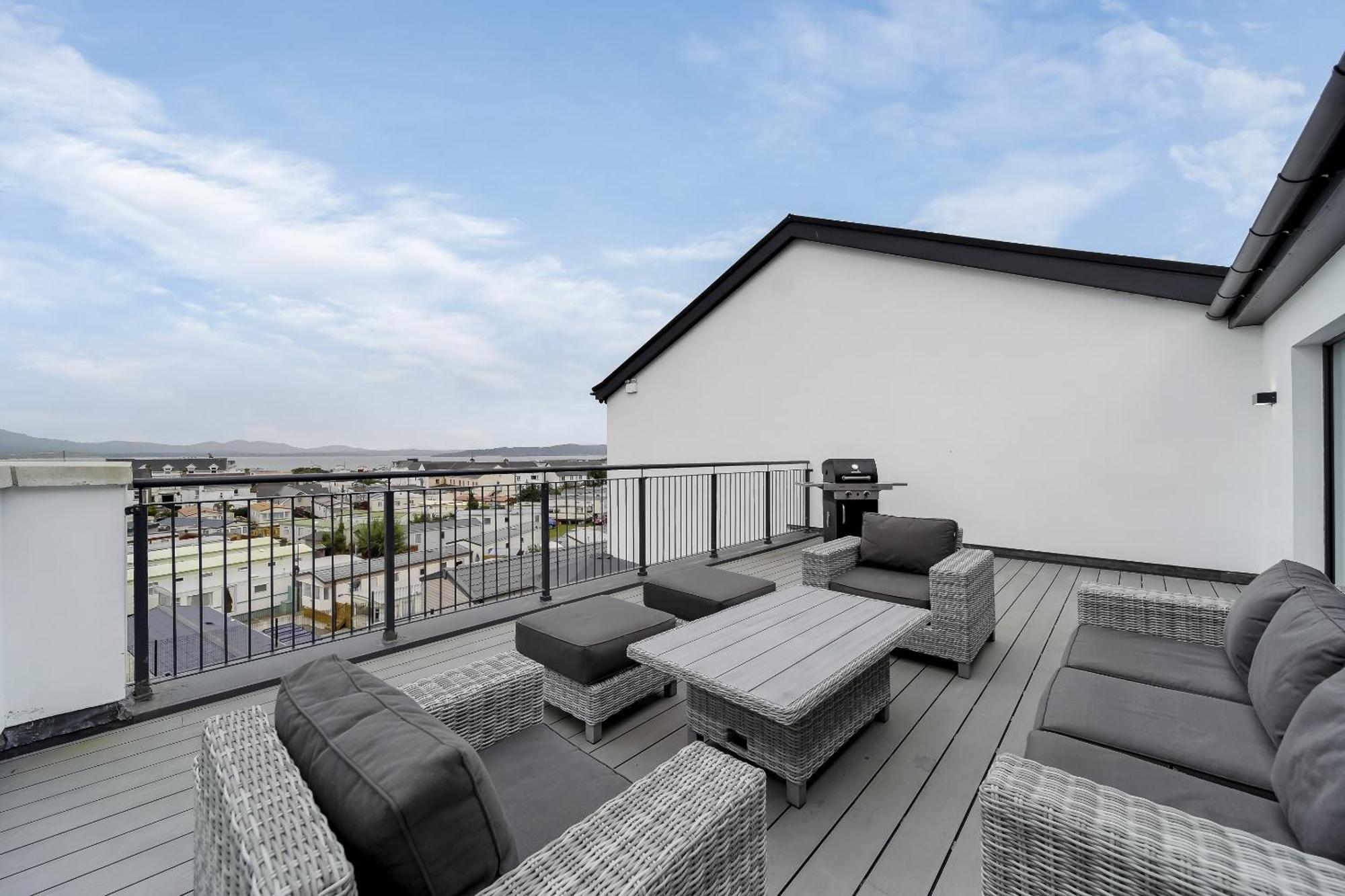 דאונינגס Bayview Luxury 3 Bedroom Apartment First Floor מראה חיצוני תמונה
